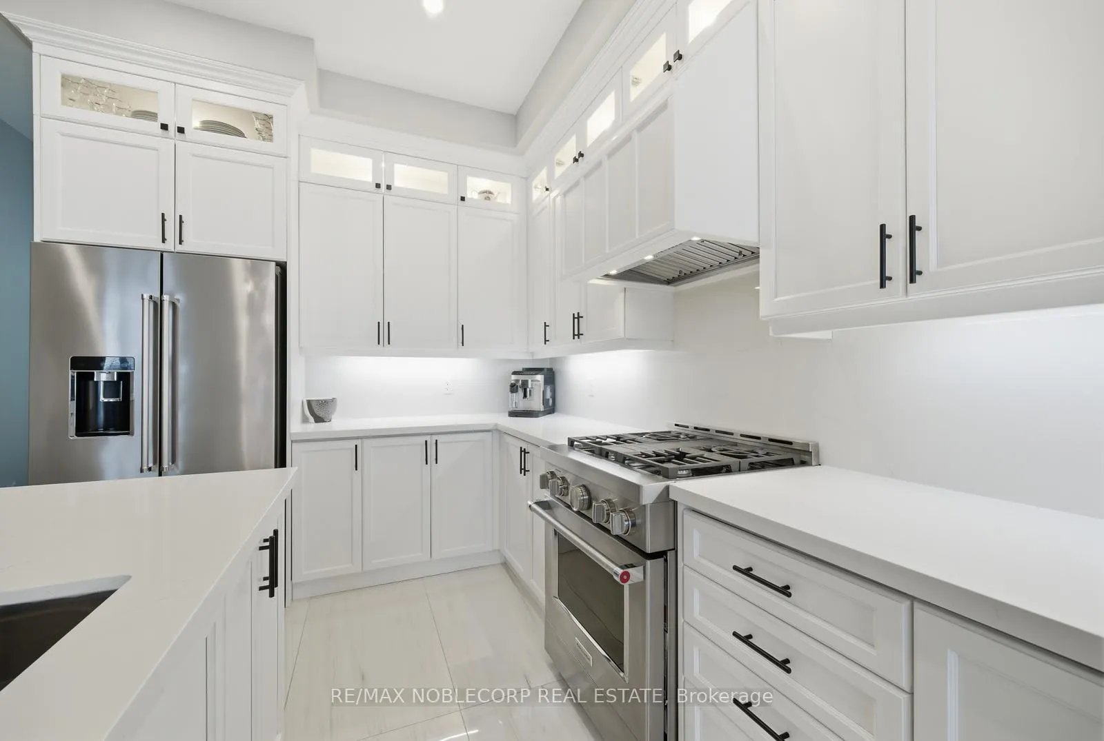 Photo 13 of 40 Pierce Place, New Tecumseth, Tottenham — HOMEH