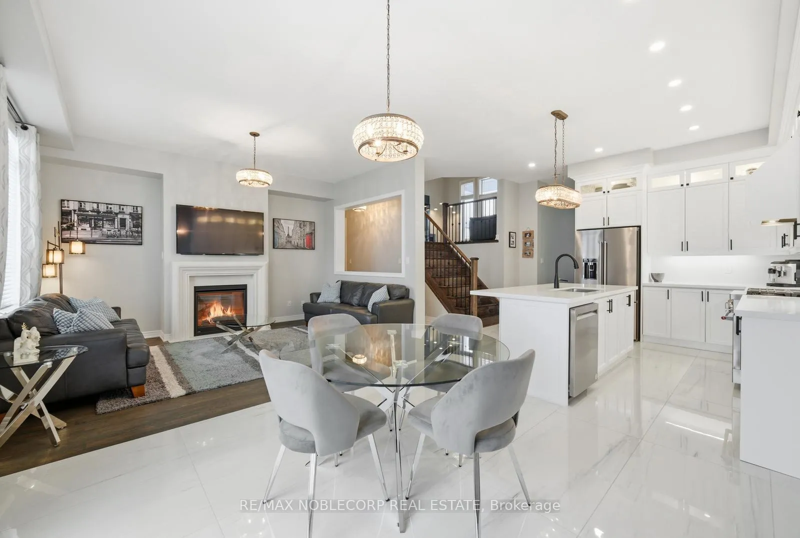 Photo 15 of 40 Pierce Place, New Tecumseth, Tottenham — HOMEH