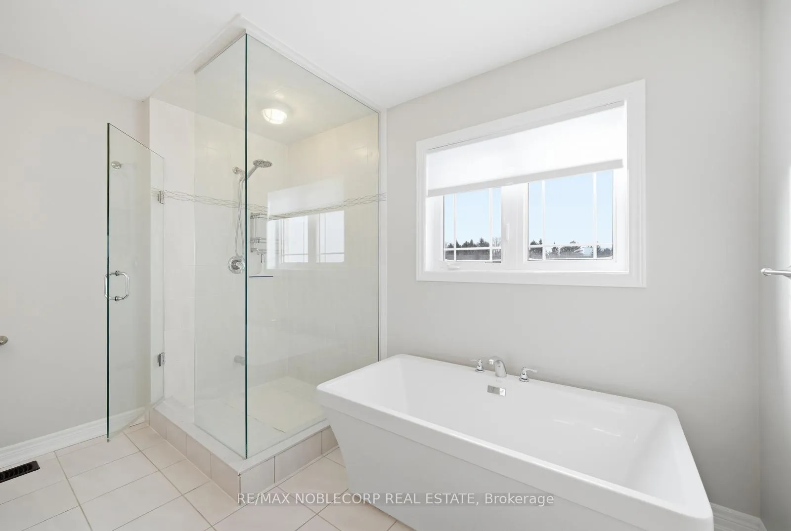 Photo 32 of 40 Pierce Place, New Tecumseth, Tottenham — HOMEH
