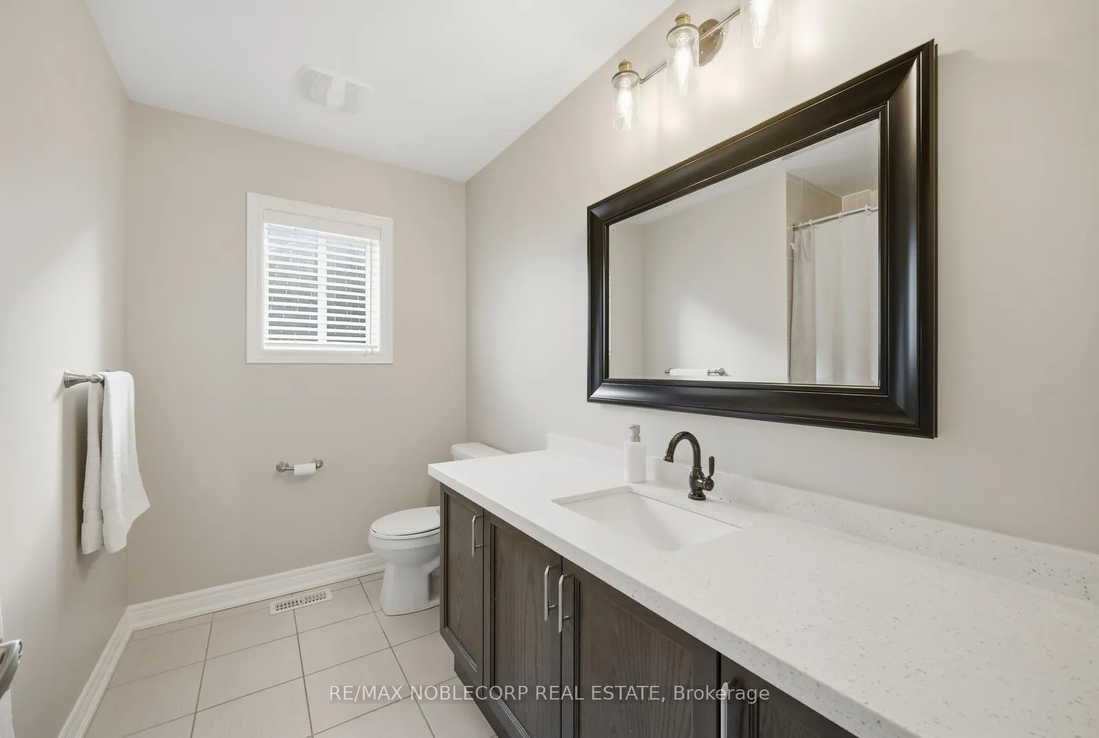 Photo 35 of 40 Pierce Place, New Tecumseth, Tottenham — HOMEH