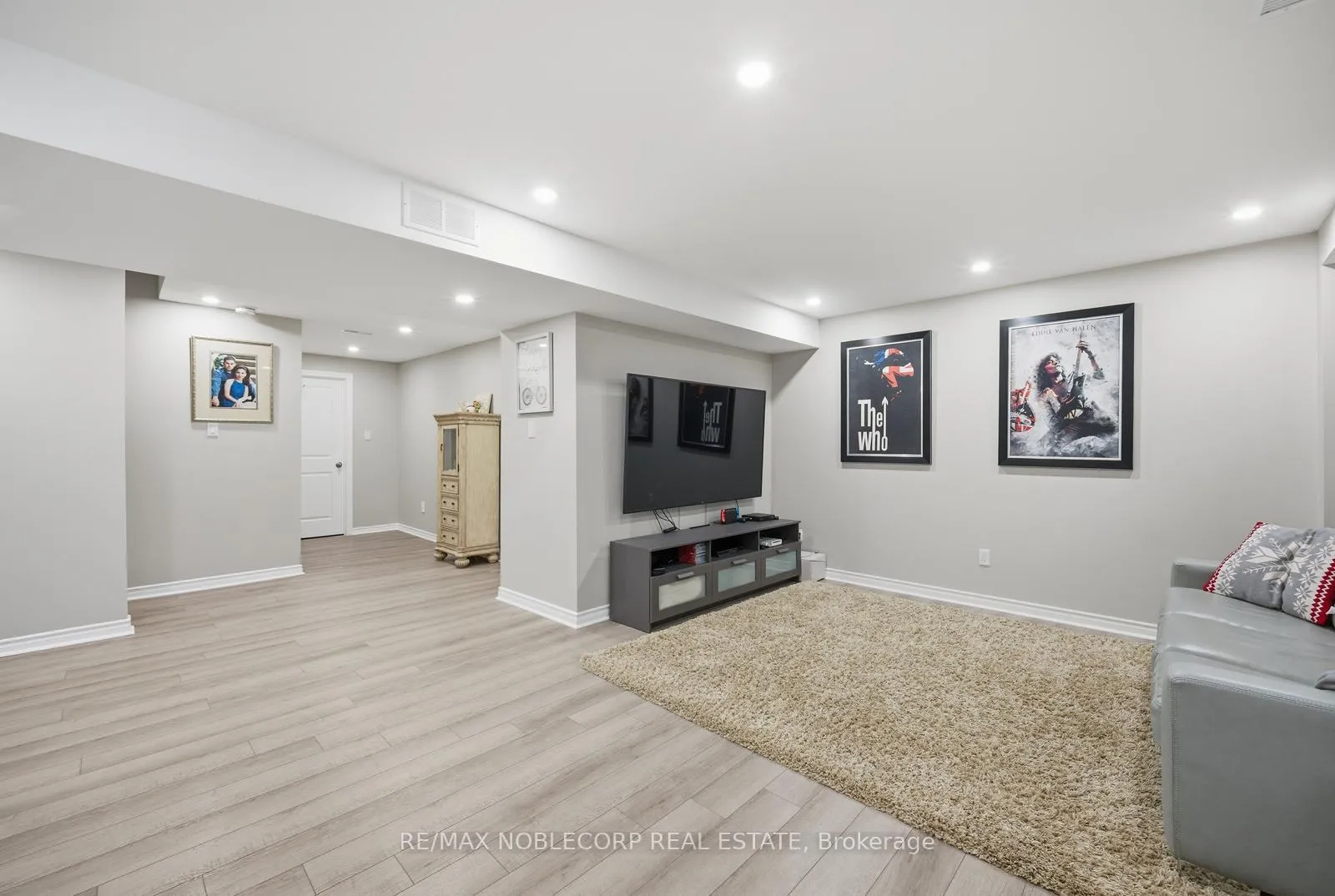 Photo 41 of 40 Pierce Place, New Tecumseth, Tottenham — HOMEH