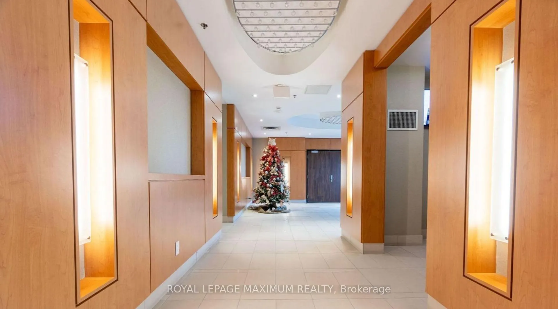 Photo 7 of Unit 1503, 840 Queens Plate Drive, Etobicoke, West Humber-Clairville — HOMEH