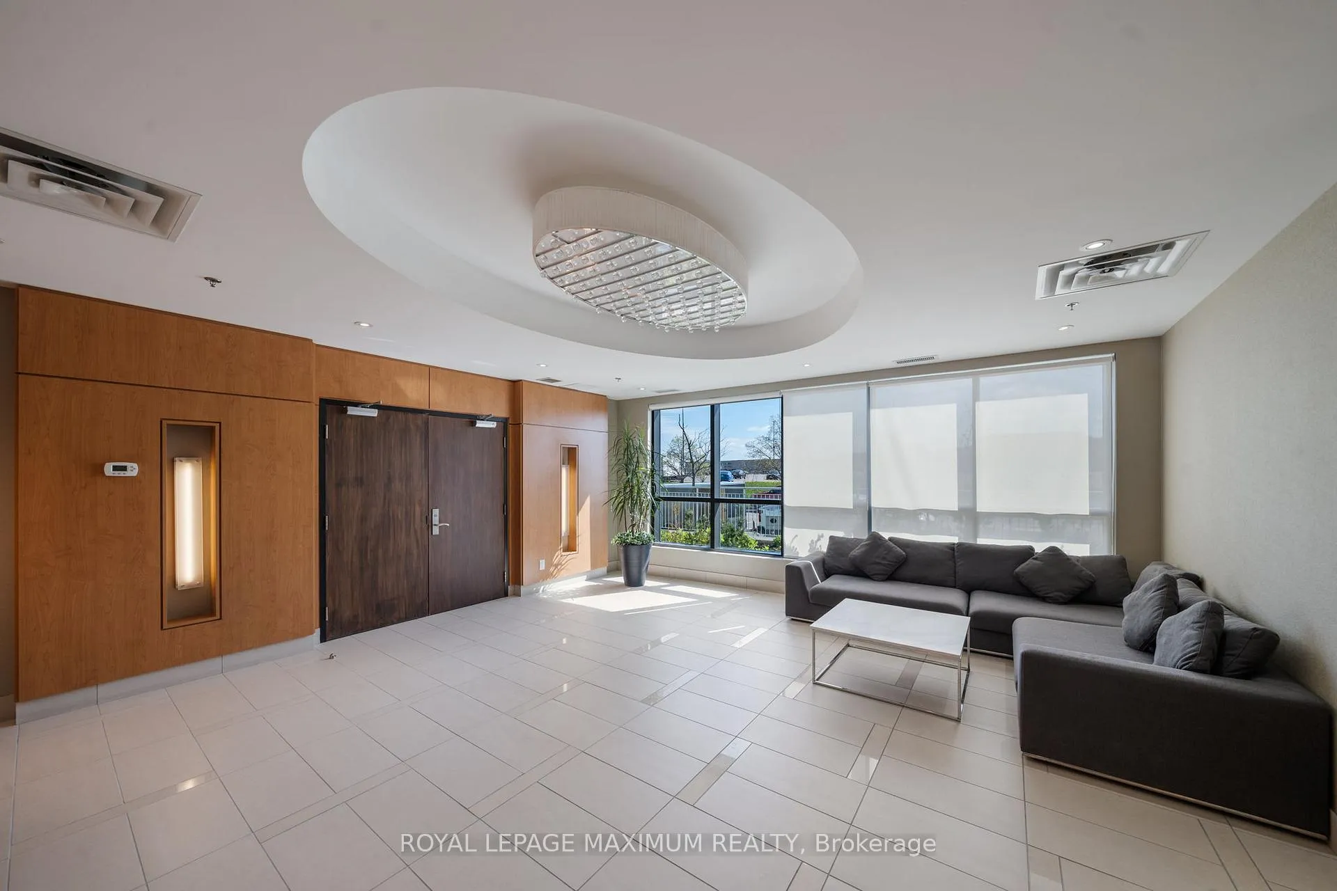 Photo 8 of Unit 1503, 840 Queens Plate Drive, Etobicoke, West Humber-Clairville — HOMEH
