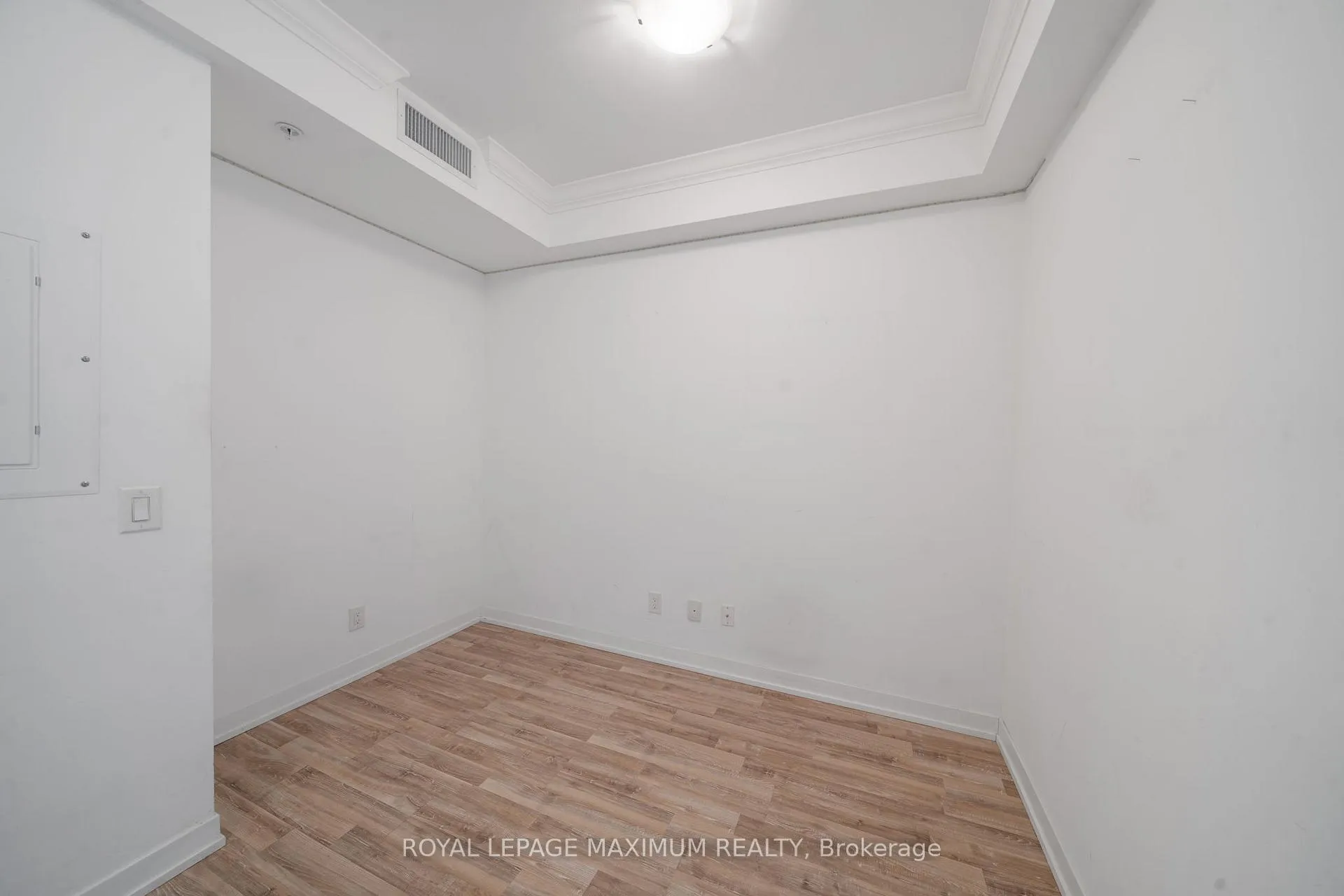 Photo 12 of Unit 1503, 840 Queens Plate Drive, Etobicoke, West Humber-Clairville — HOMEH