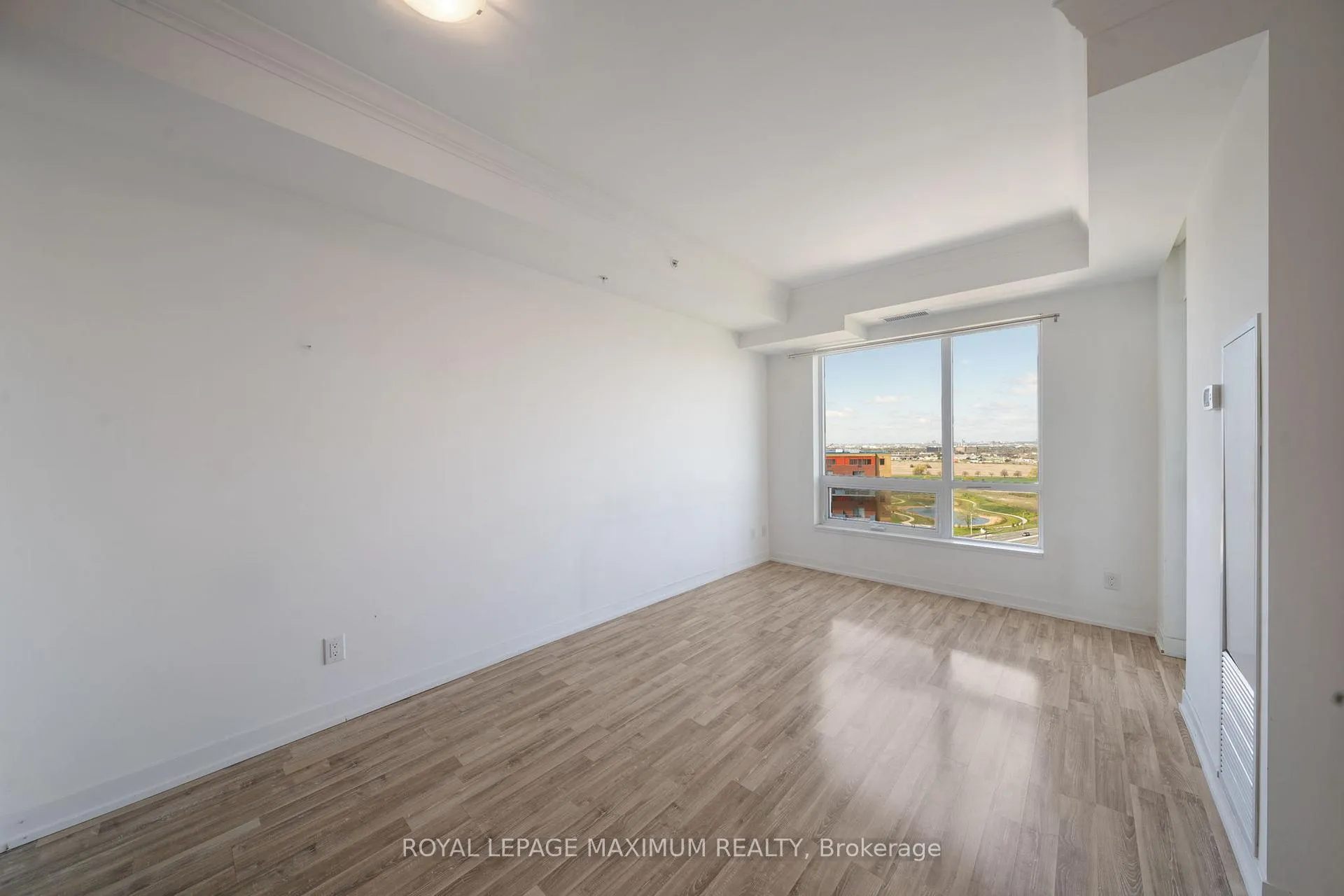 Photo 18 of Unit 1503, 840 Queens Plate Drive, Etobicoke, West Humber-Clairville — HOMEH