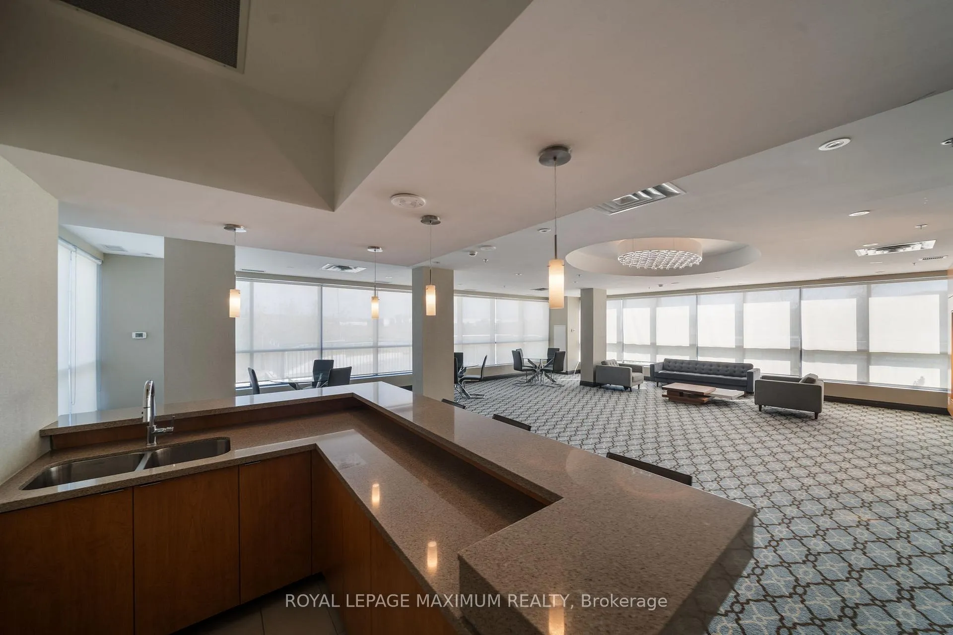 Photo 33 of Unit 1503, 840 Queens Plate Drive, Etobicoke, West Humber-Clairville — HOMEH