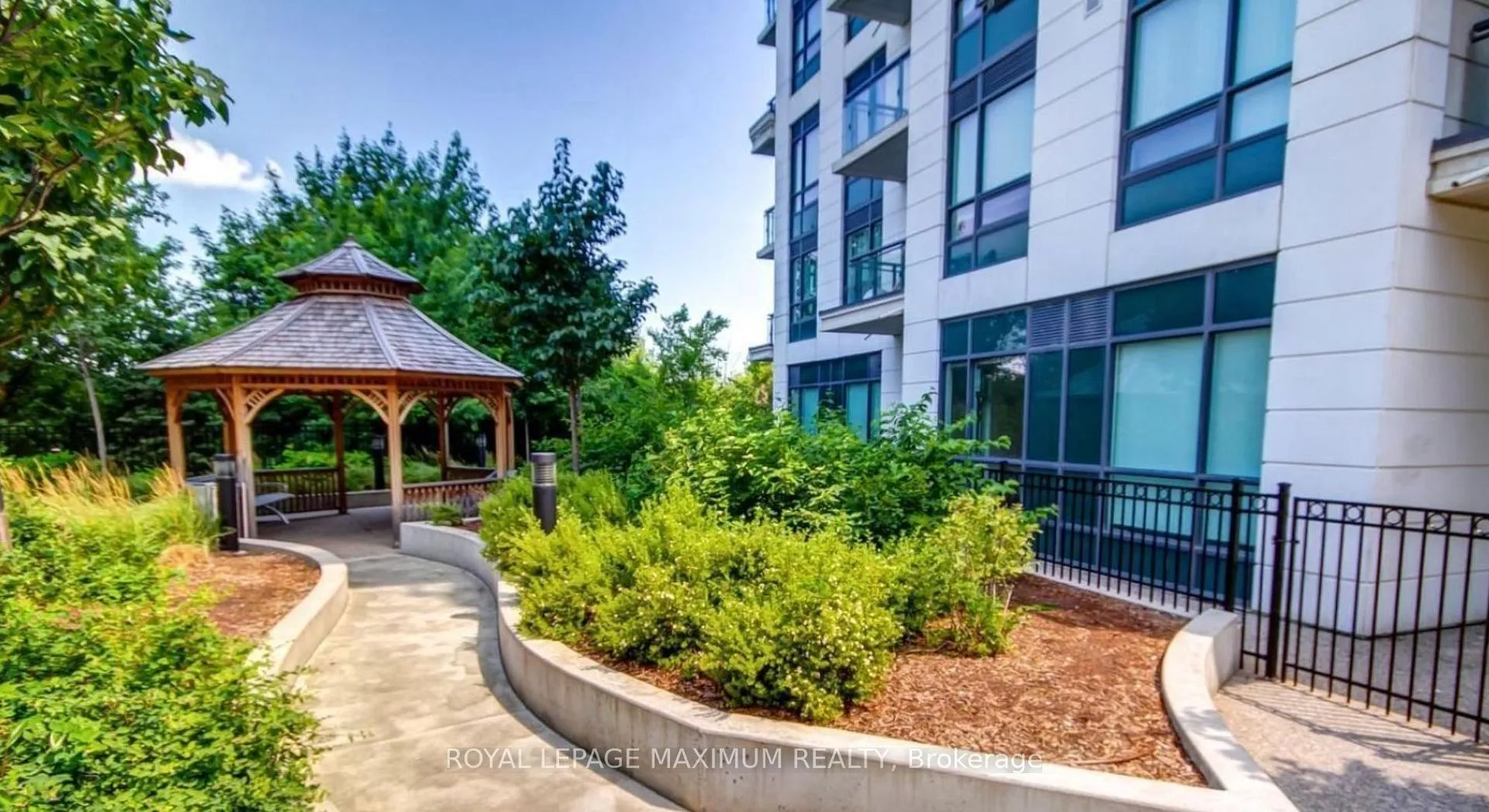 Photo 37 of Unit 1503, 840 Queens Plate Drive, Etobicoke, West Humber-Clairville — HOMEH