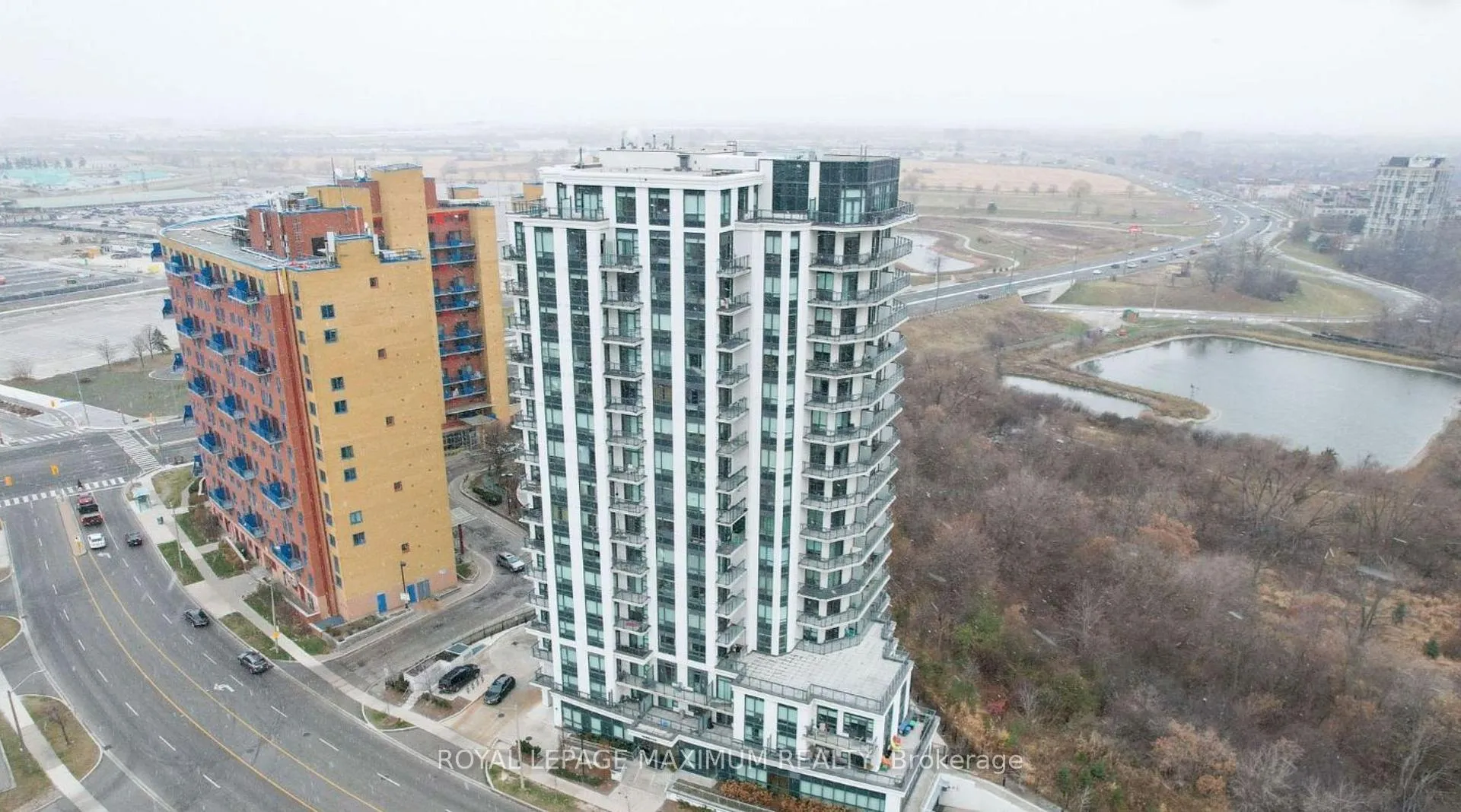 Photo 39 of Unit 1503, 840 Queens Plate Drive, Etobicoke, West Humber-Clairville — HOMEH