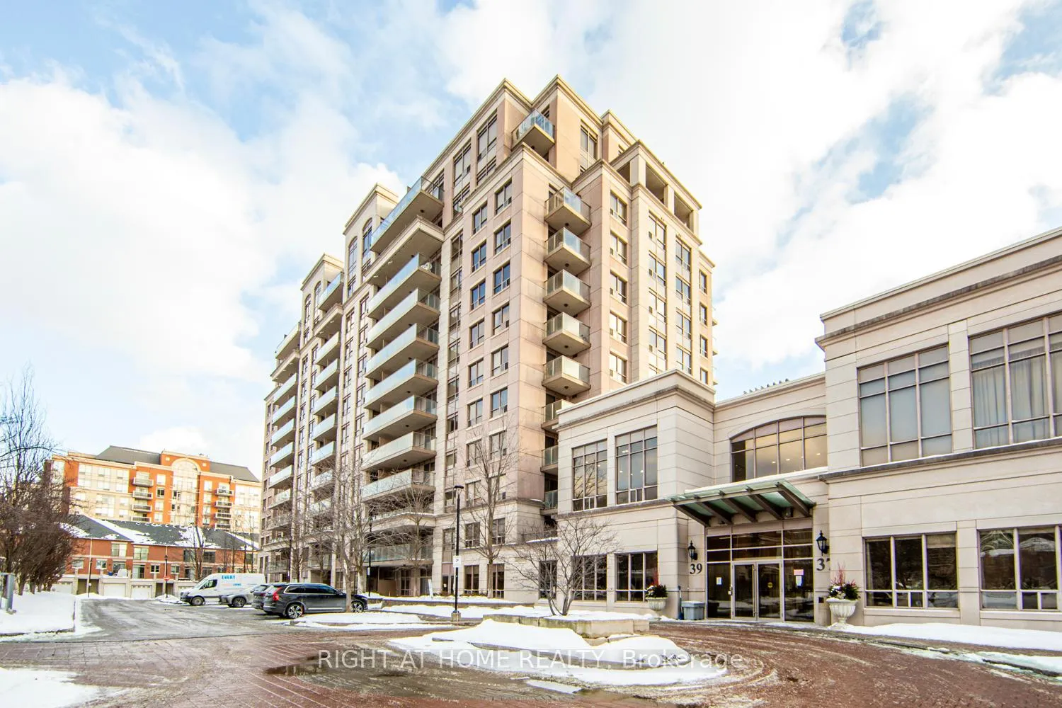 Photo 1 of Unit UPH2, 37 Galleria Parkway, Markham, Commerce Valley — HOMEH