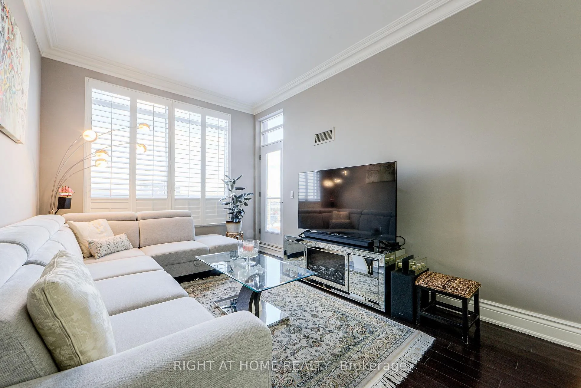 Photo 11 of Unit UPH2, 37 Galleria Parkway, Markham, Commerce Valley — HOMEH