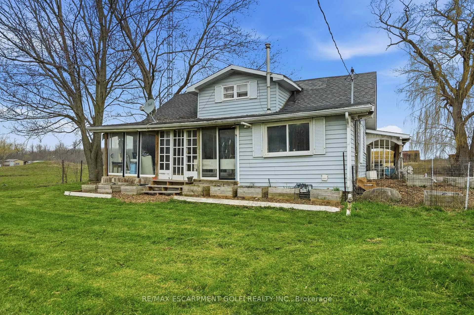 Front of 2538 Garrison Road