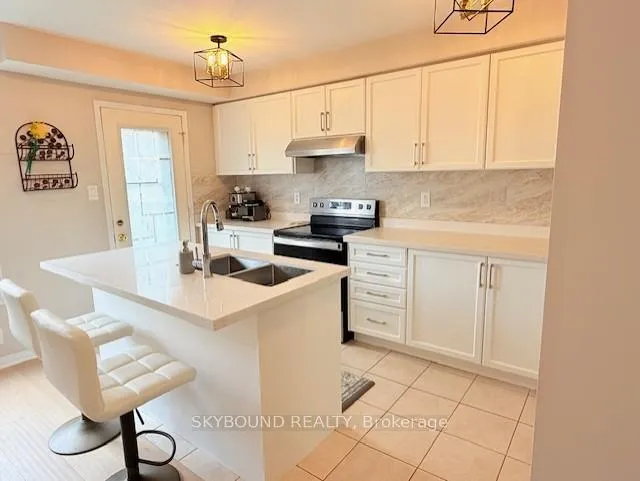 Photo 4 of 35 Lloydminister Avenue, Ajax, Northeast Ajax — HOMEH