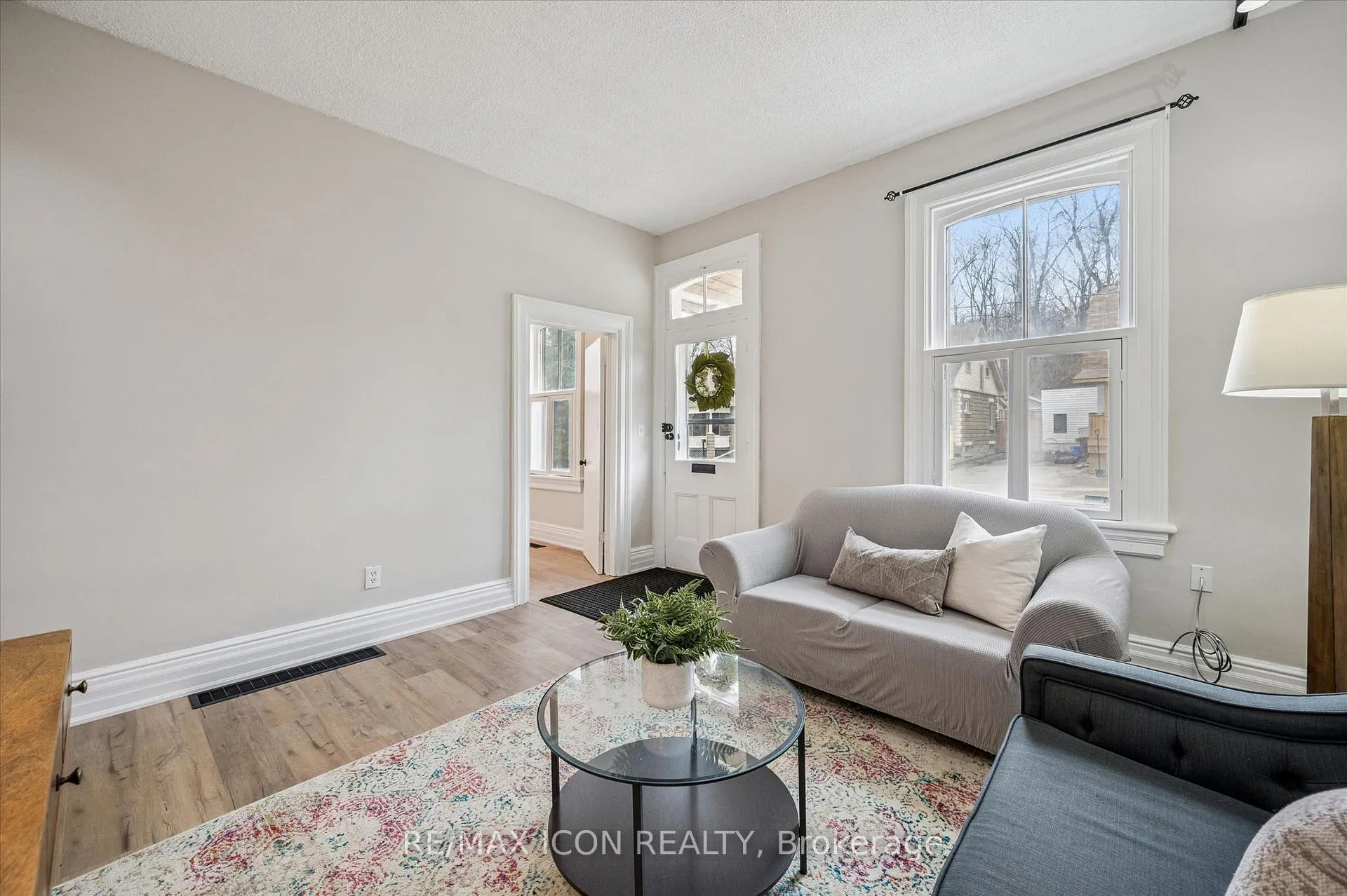 Photo 9 of 56 Walnut Street, Brant, Paris — HOMEH