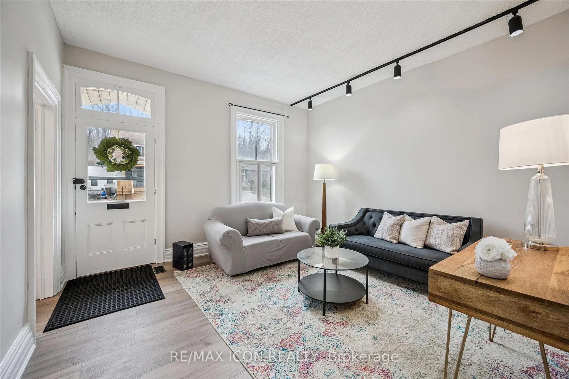 Photo 10 of 56 Walnut Street, Brant, Paris — HOMEH