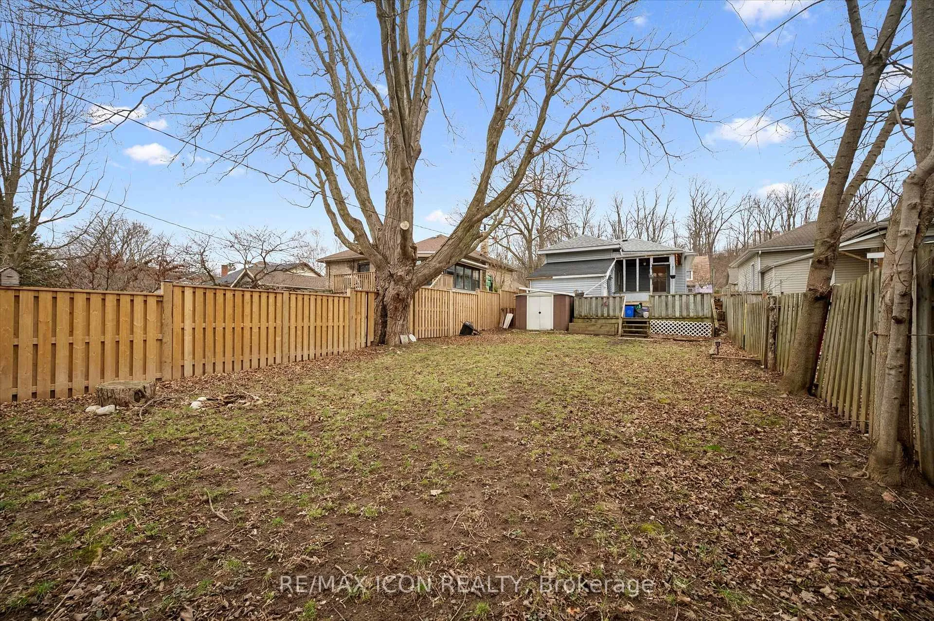 Photo 21 of 56 Walnut Street, Brant, Paris — HOMEH