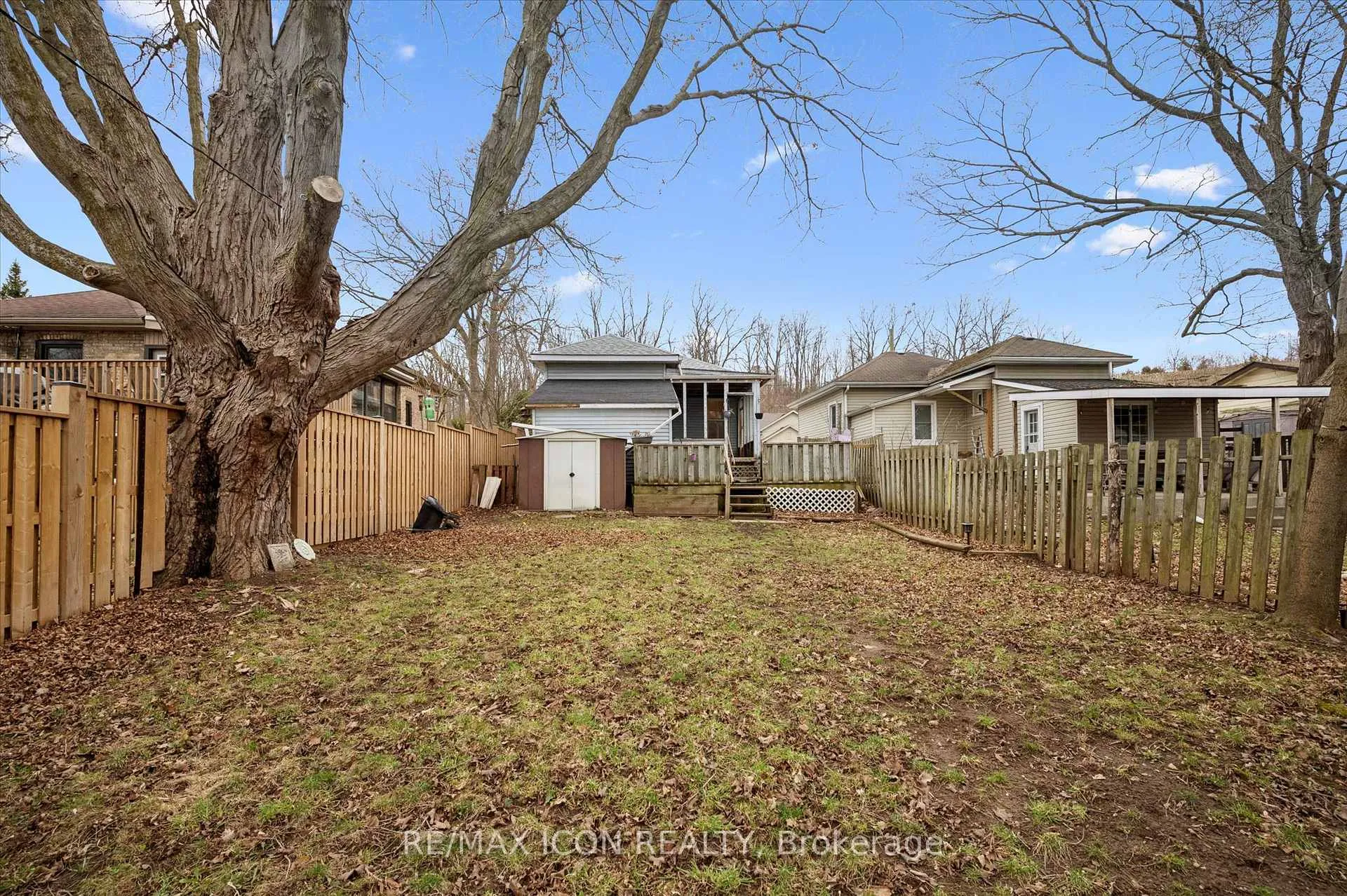 Photo 22 of 56 Walnut Street, Brant, Paris — HOMEH