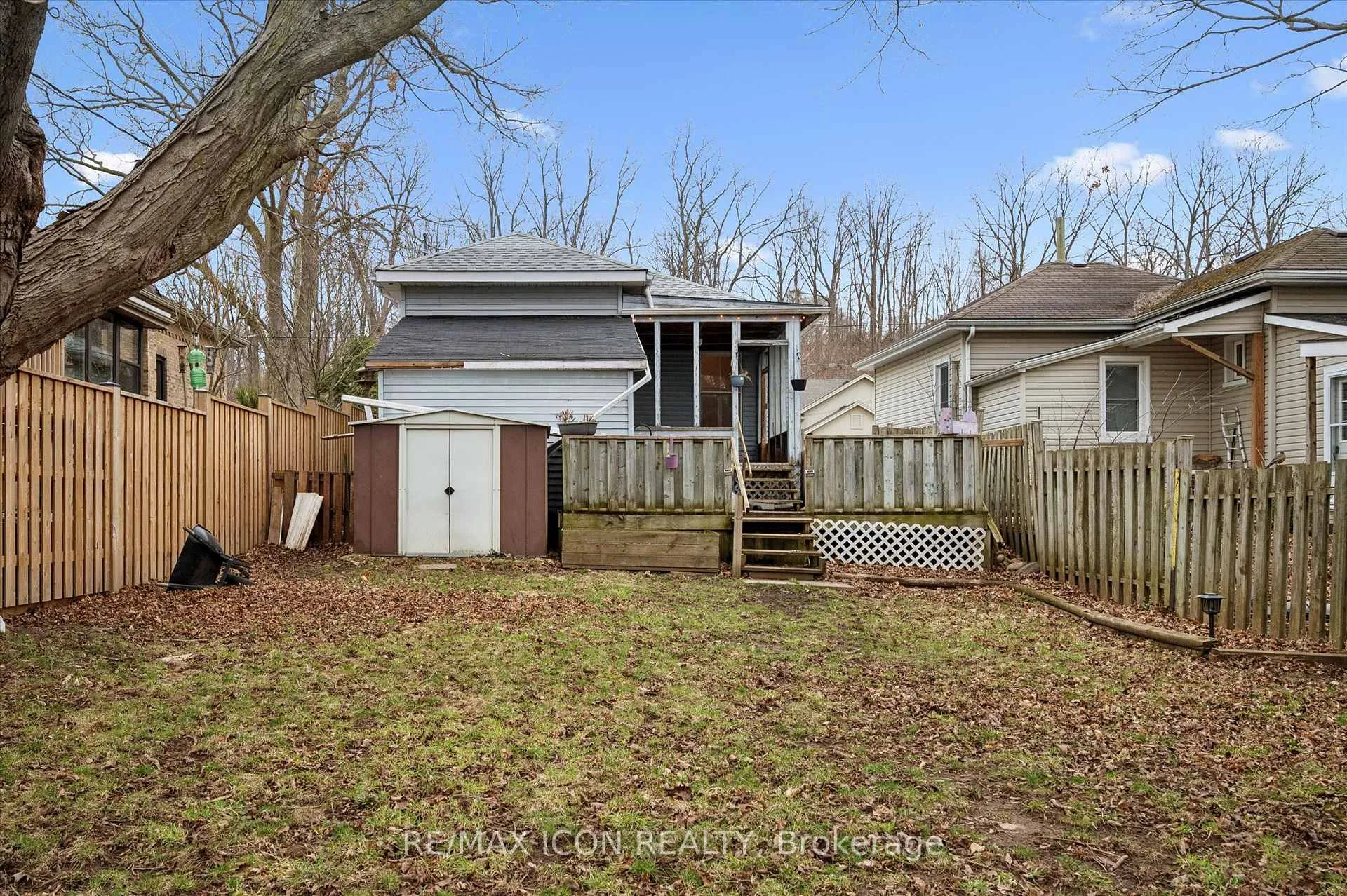 Photo 23 of 56 Walnut Street, Brant, Paris — HOMEH