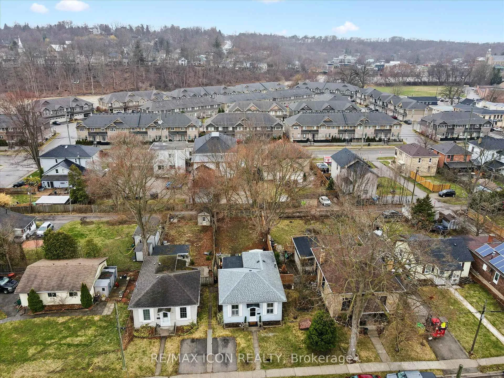 Photo 25 of 56 Walnut Street, Brant, Paris — HOMEH