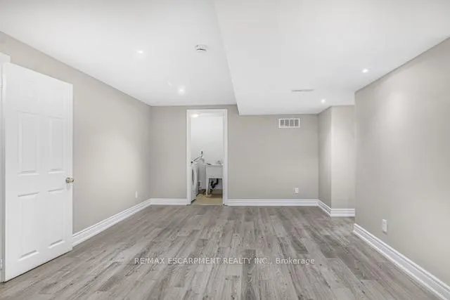 Photo 15 of 116 Irene Avenue, Hamilton, Stoney Creek — HOMEH
