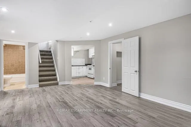Photo 16 of 116 Irene Avenue, Hamilton, Stoney Creek — HOMEH