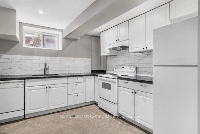 Photo 17 of 116 Irene Avenue, Hamilton, Stoney Creek — HOMEH
