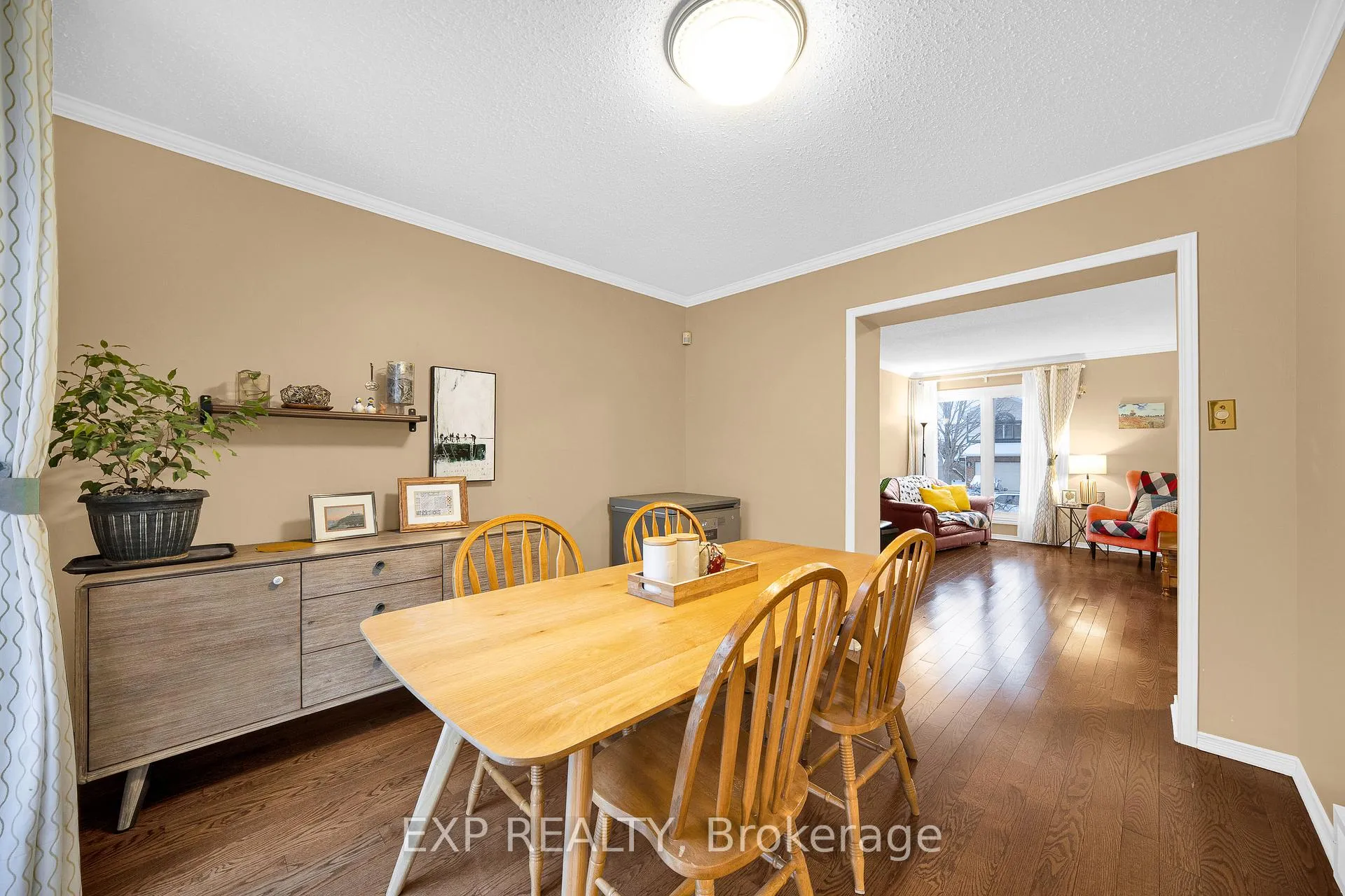 Photo 5 of 4 Huntersfield Drive, Ottawa, Hunt Club Park/Greenboro — HOMEH