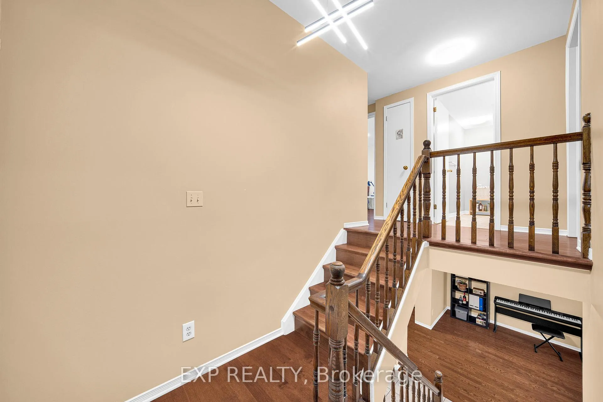 Photo 17 of 4 Huntersfield Drive, Ottawa, Hunt Club Park/Greenboro — HOMEH
