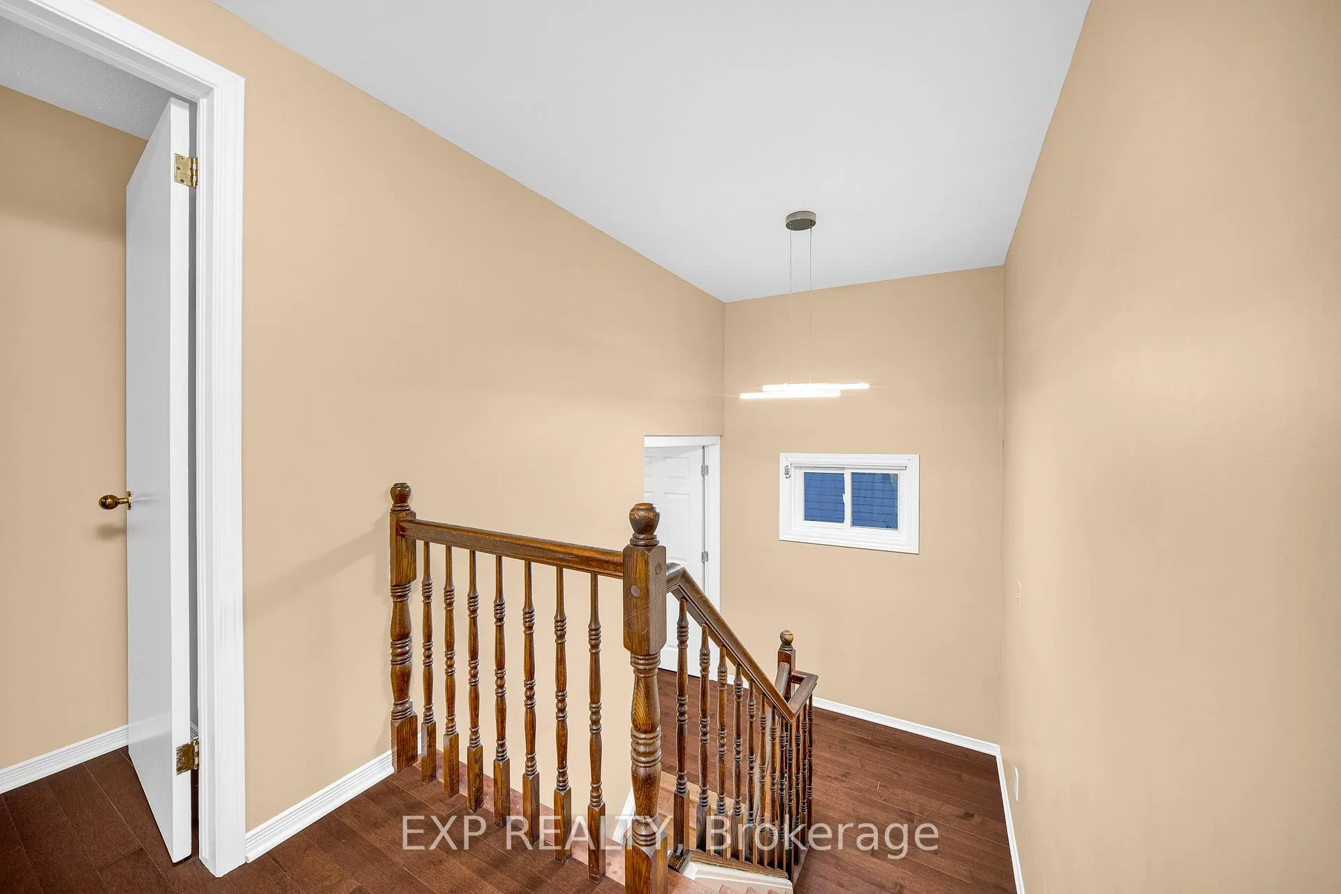 Photo 18 of 4 Huntersfield Drive, Ottawa, Hunt Club Park/Greenboro — HOMEH