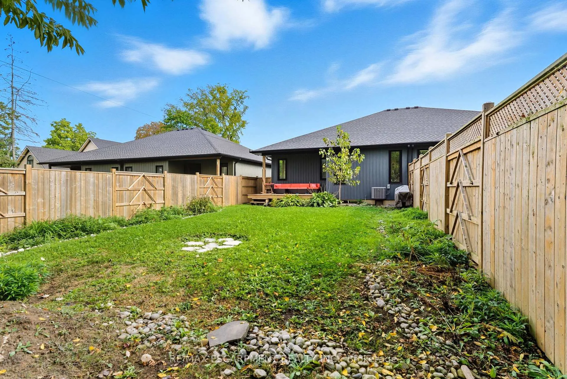 Photo 45 of 1053 Bay Street, Norfolk, Port Rowan — HOMEH