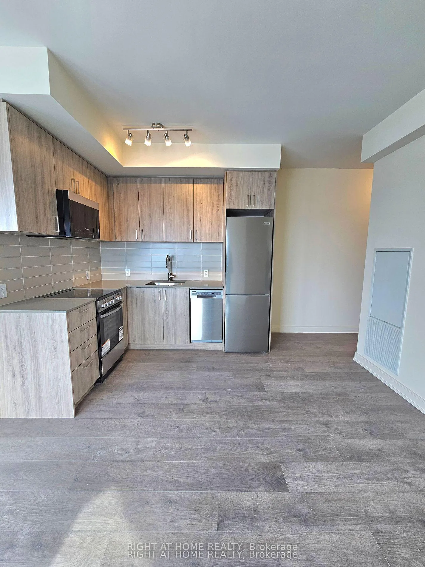 Photo 10 of Unit 2109, 8020 Derry Road, Milton, Coates — HOMEH