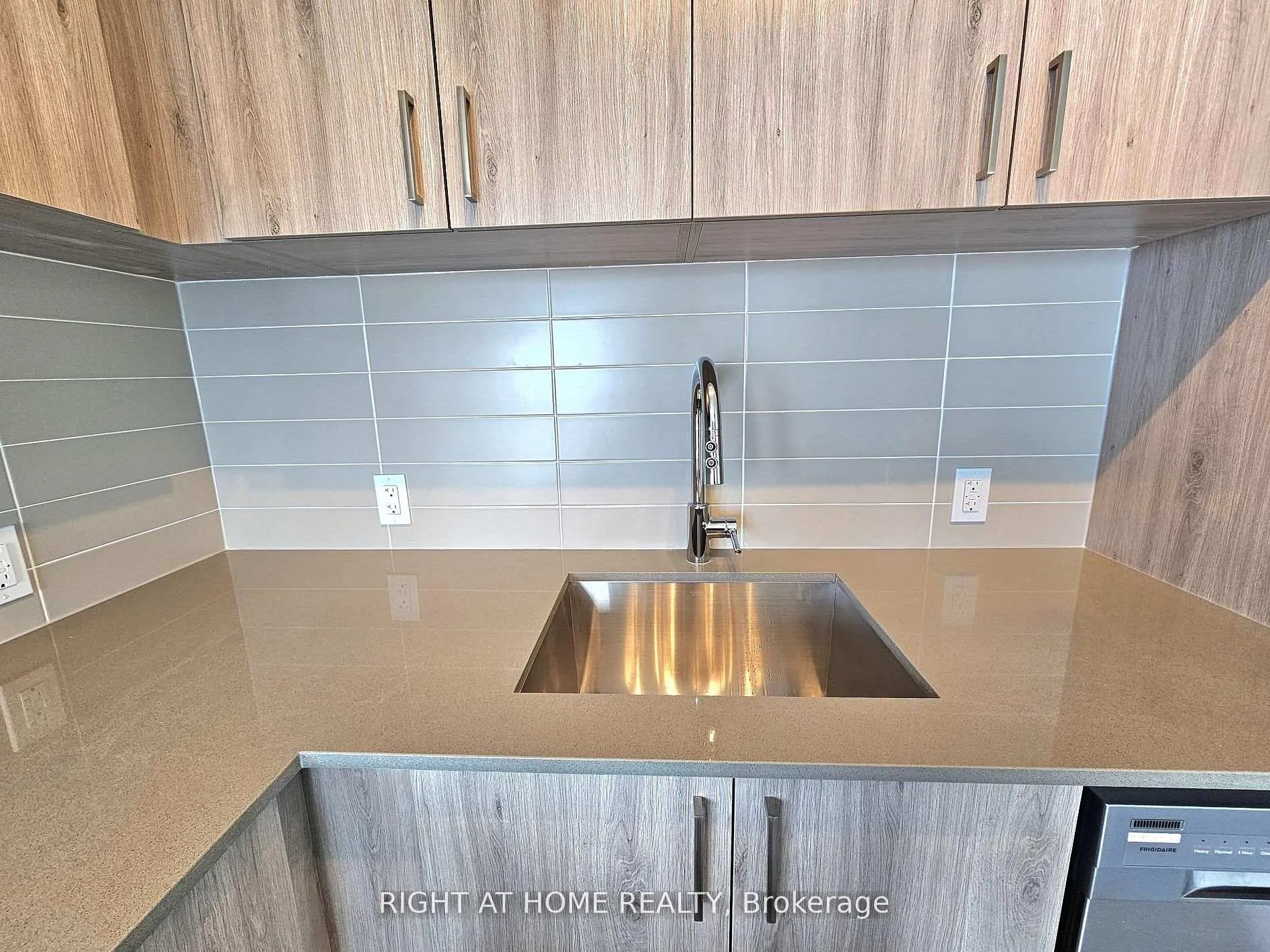 Photo 13 of Unit 2109, 8020 Derry Road, Milton, Coates — HOMEH