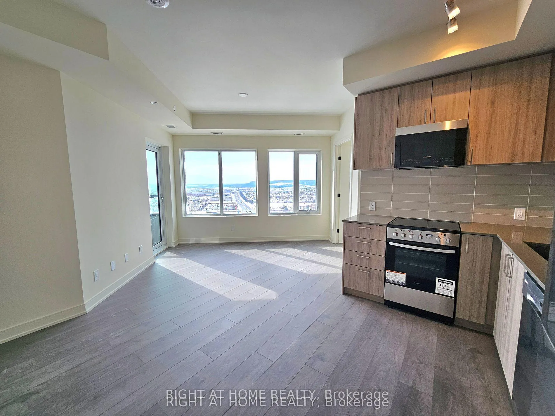 Photo 15 of Unit 2109, 8020 Derry Road, Milton, Coates — HOMEH