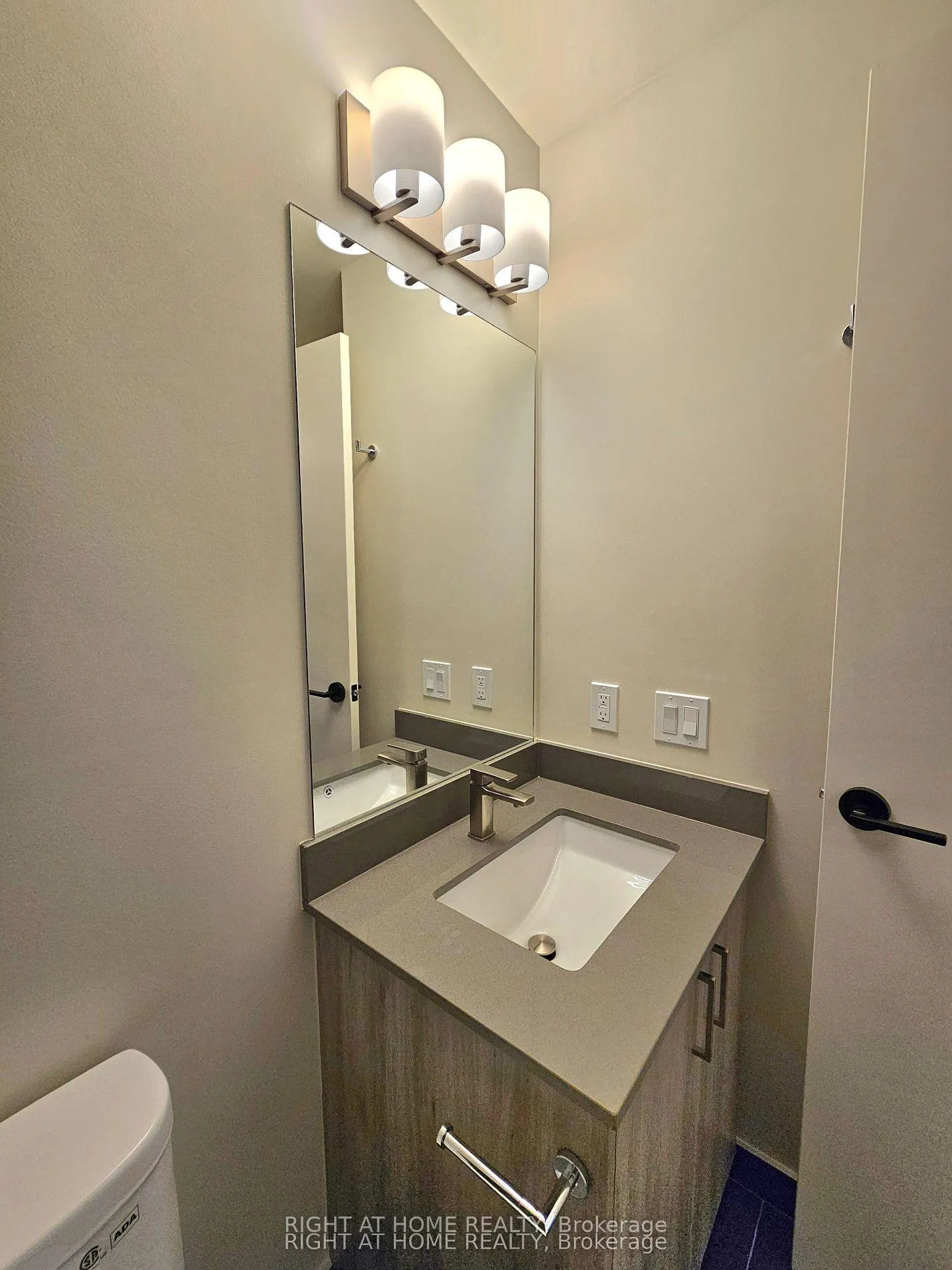 Photo 31 of Unit 2109, 8020 Derry Road, Milton, Coates — HOMEH