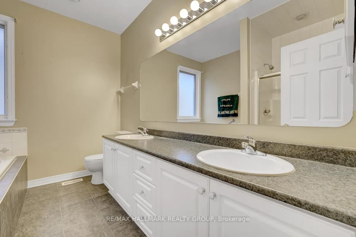 Photo 12 of 853 Swallowtail Crescent, Ottawa, Notting Hill/Summerside — HOMEH