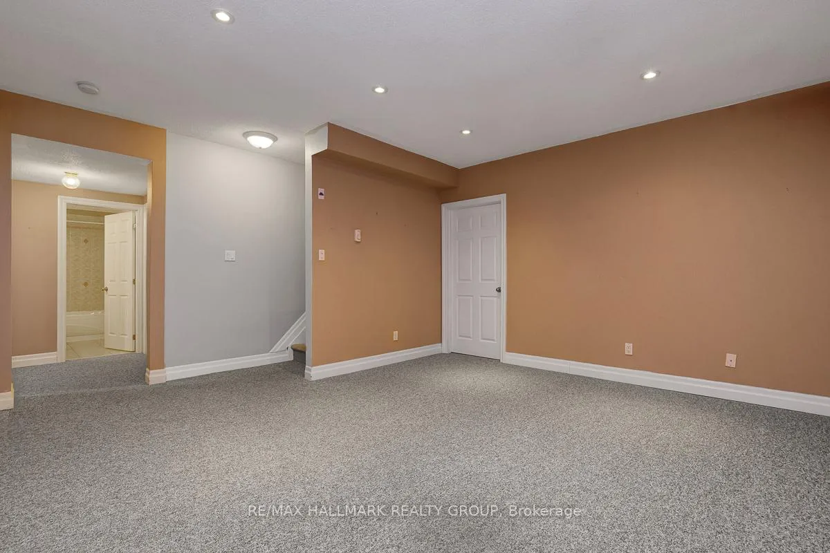 Photo 19 of 853 Swallowtail Crescent, Ottawa, Notting Hill/Summerside — HOMEH