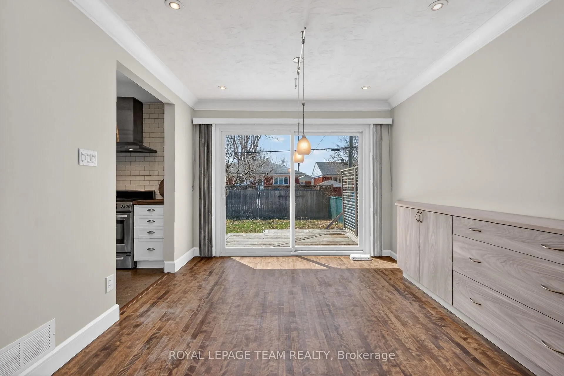 Photo 9 of 1318 Albany Drive, Ottawa, Bel Air Heights — HOMEH