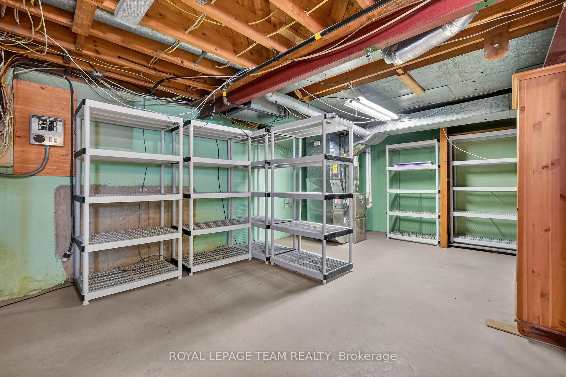 Photo 32 of 1318 Albany Drive, Ottawa, Bel Air Heights — HOMEH