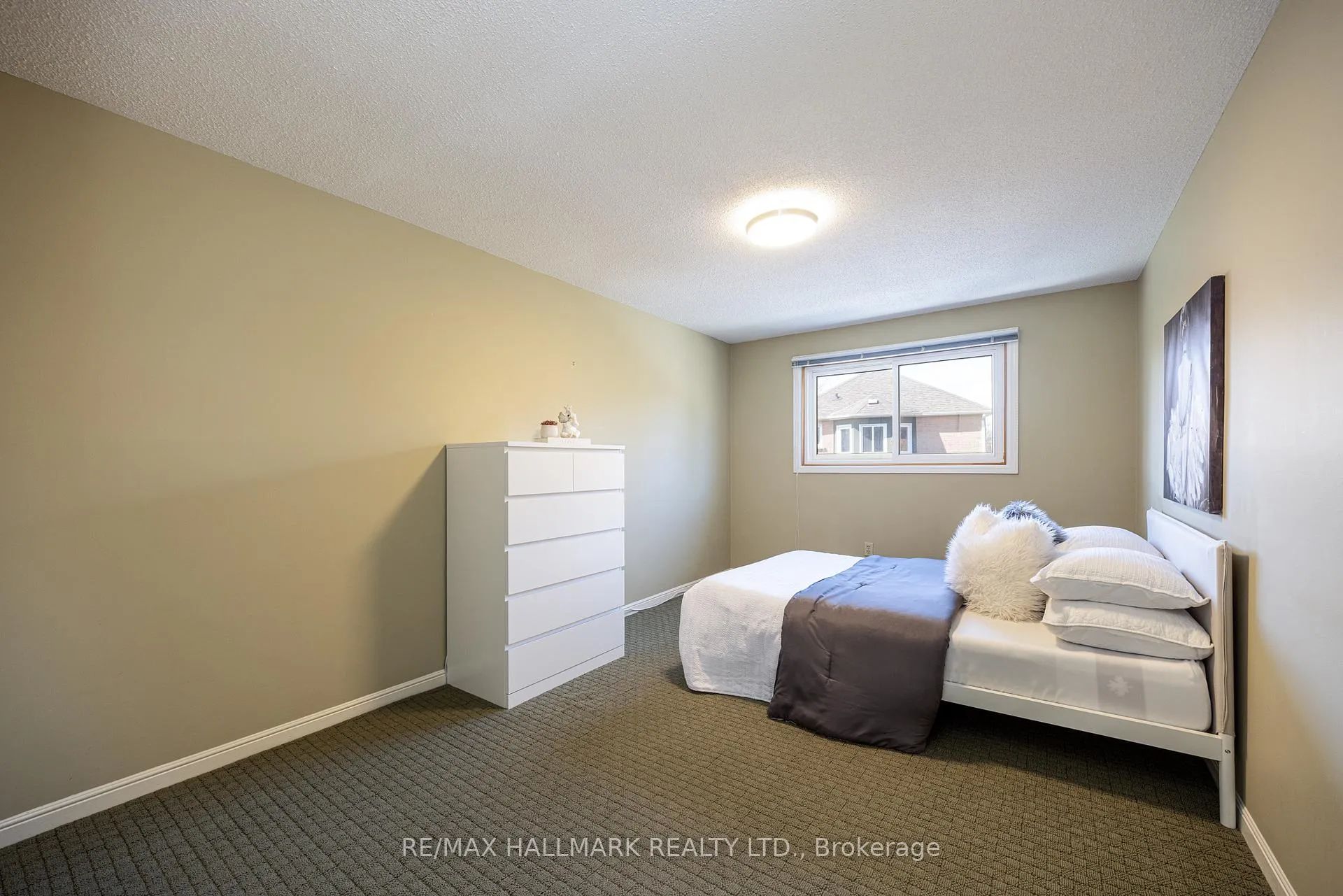 Photo 32 of 85 Colvin Crescent, Vaughan, Brownridge — HOMEH