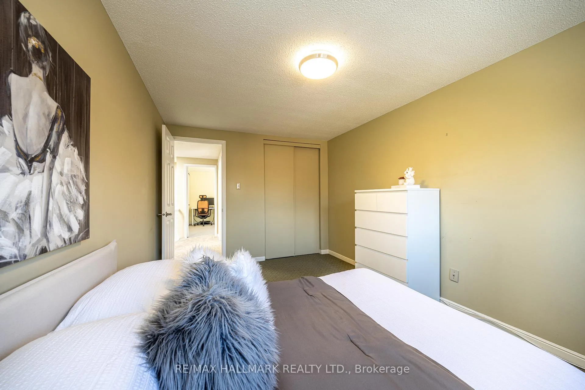 Photo 33 of 85 Colvin Crescent, Vaughan, Brownridge — HOMEH
