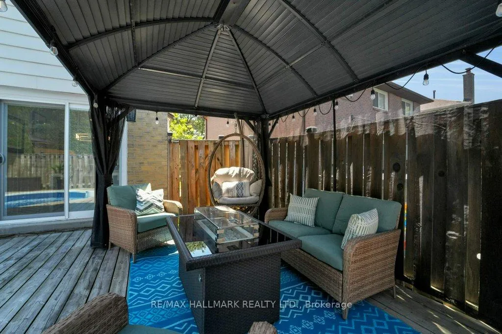 Photo 44 of 85 Colvin Crescent, Vaughan, Brownridge — HOMEH