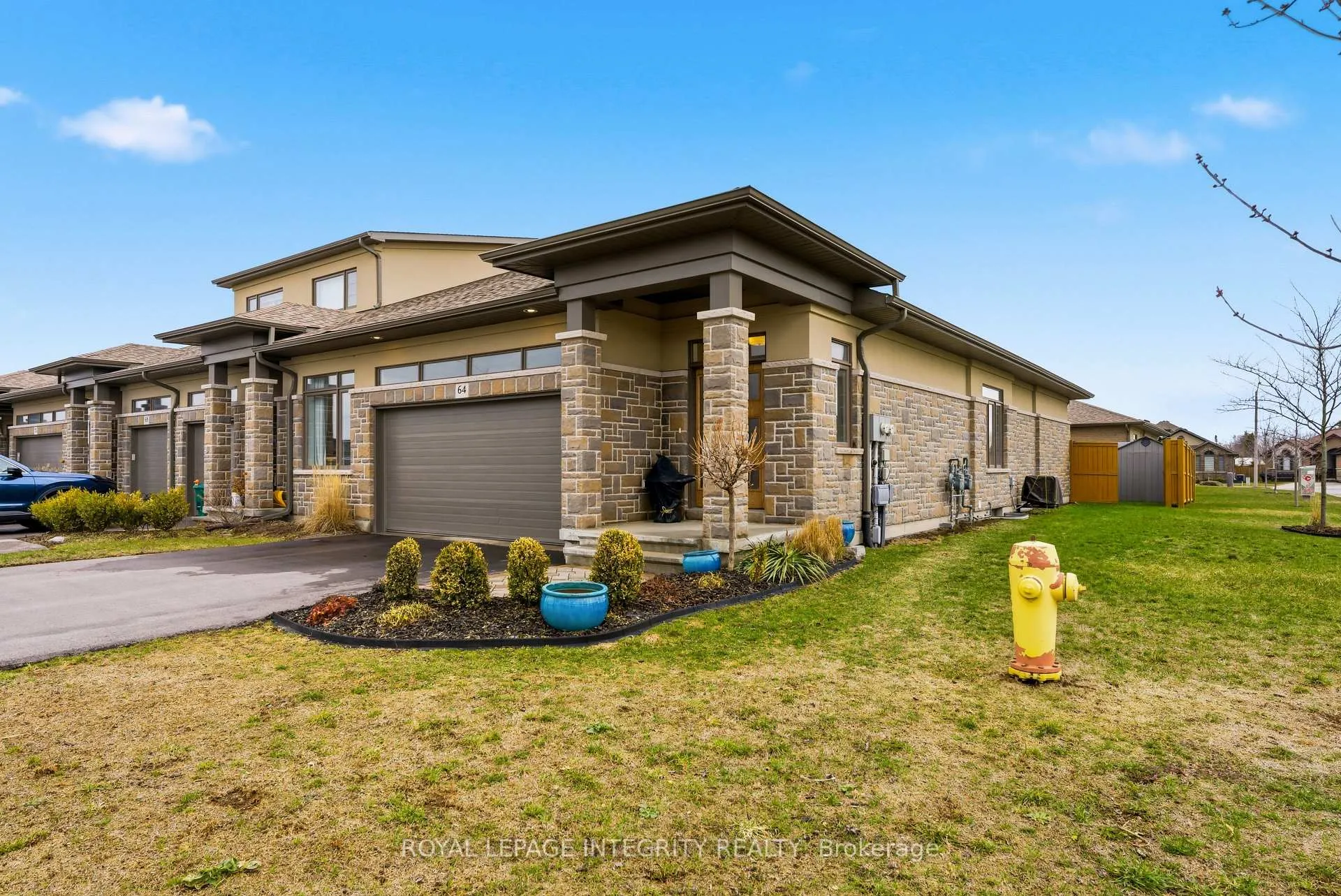 Photo 1 of 64 Covington Crescent, Belleville, Thurlow Ward — HOMEH