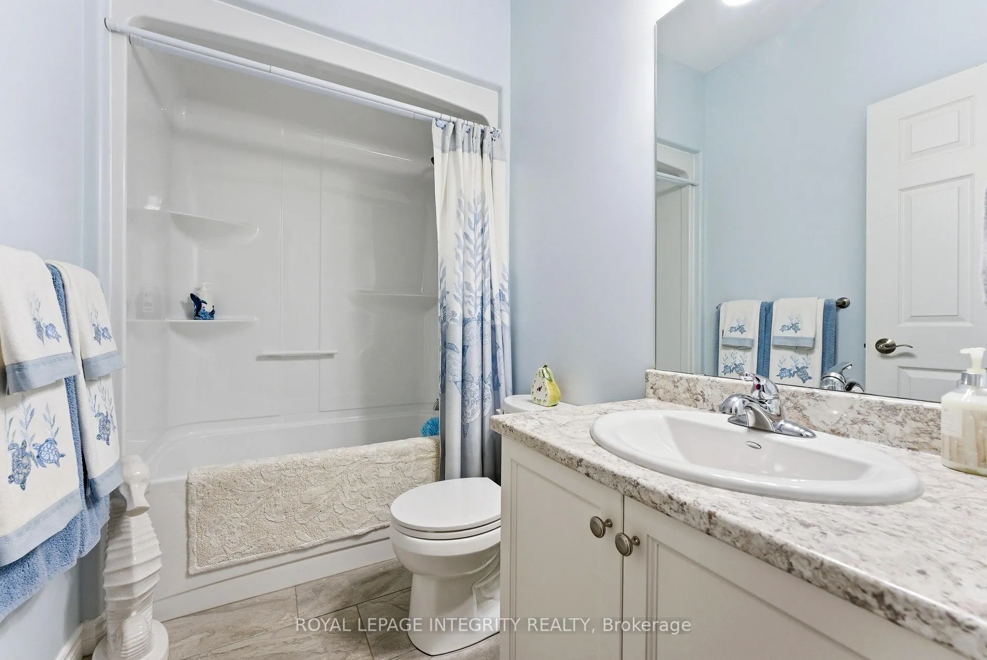 Photo 9 of 64 Covington Crescent, Belleville, Thurlow Ward — HOMEH