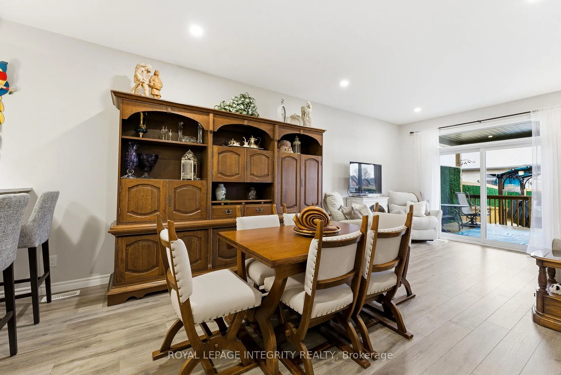 Photo 21 of 64 Covington Crescent, Belleville, Thurlow Ward — HOMEH