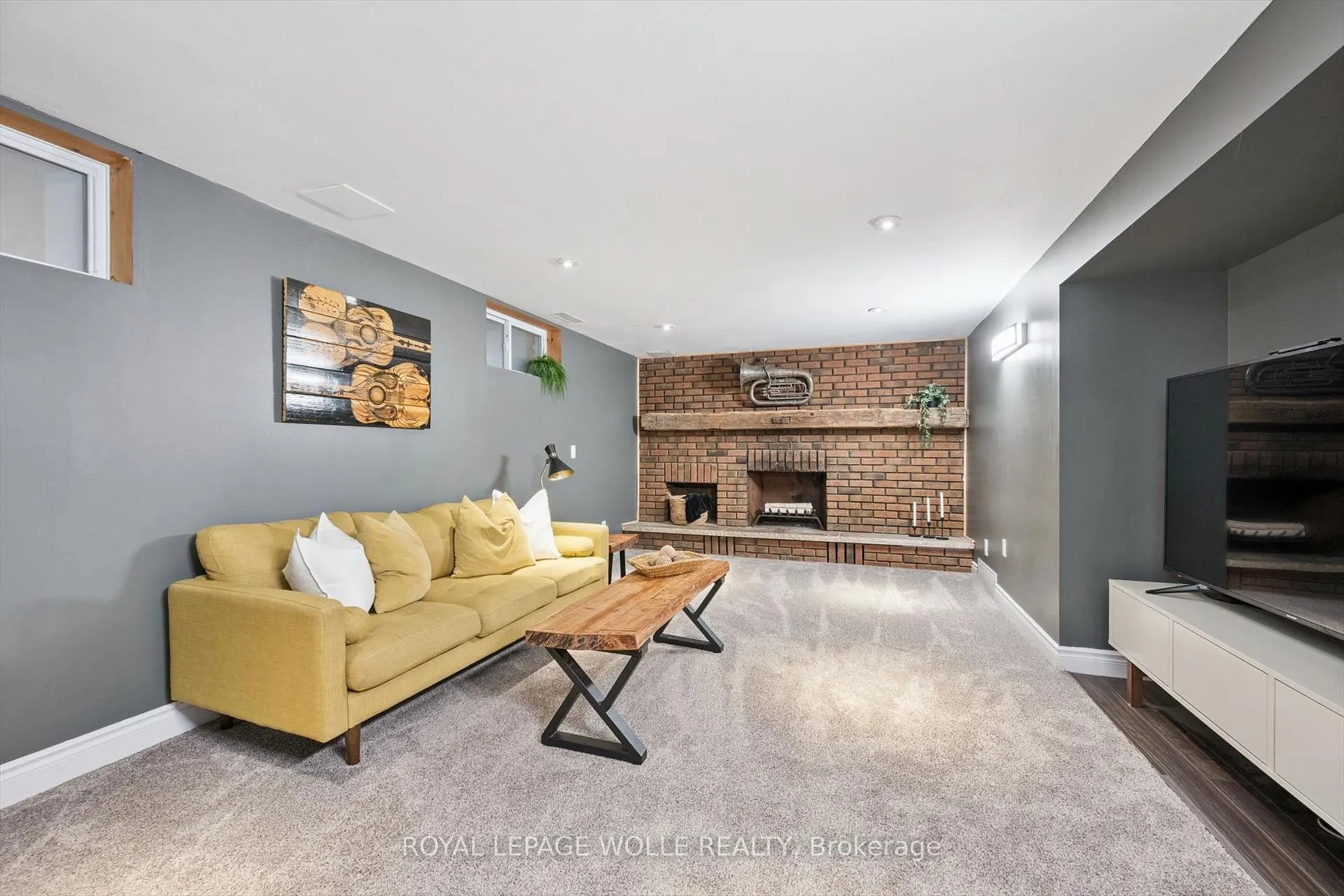 Photo 25 of 65 Schweitzer Street, Kitchener — HOMEH