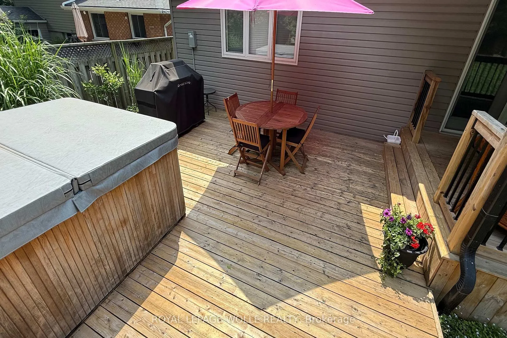 Photo 38 of 65 Schweitzer Street, Kitchener — HOMEH