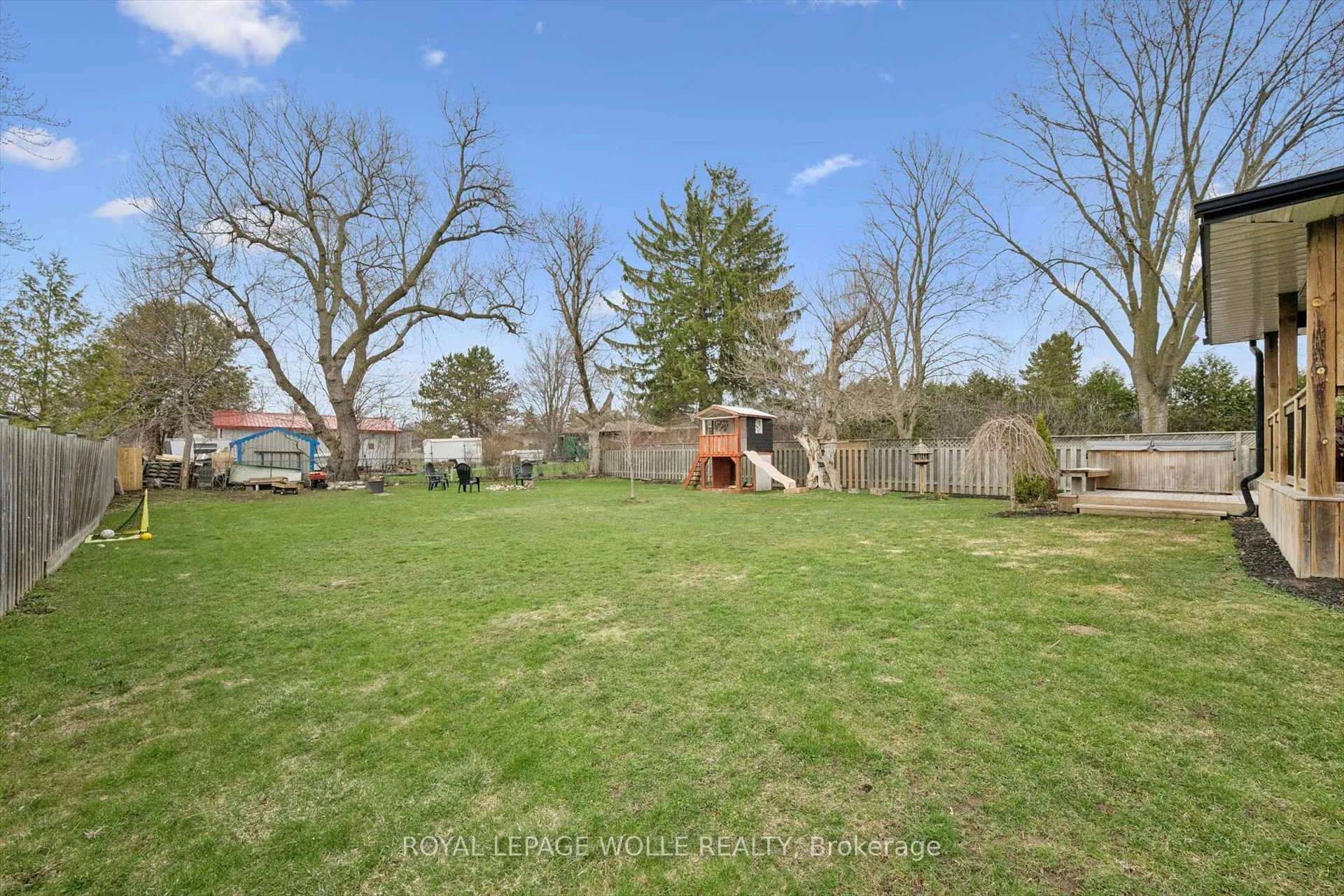 Photo 39 of 65 Schweitzer Street, Kitchener — HOMEH
