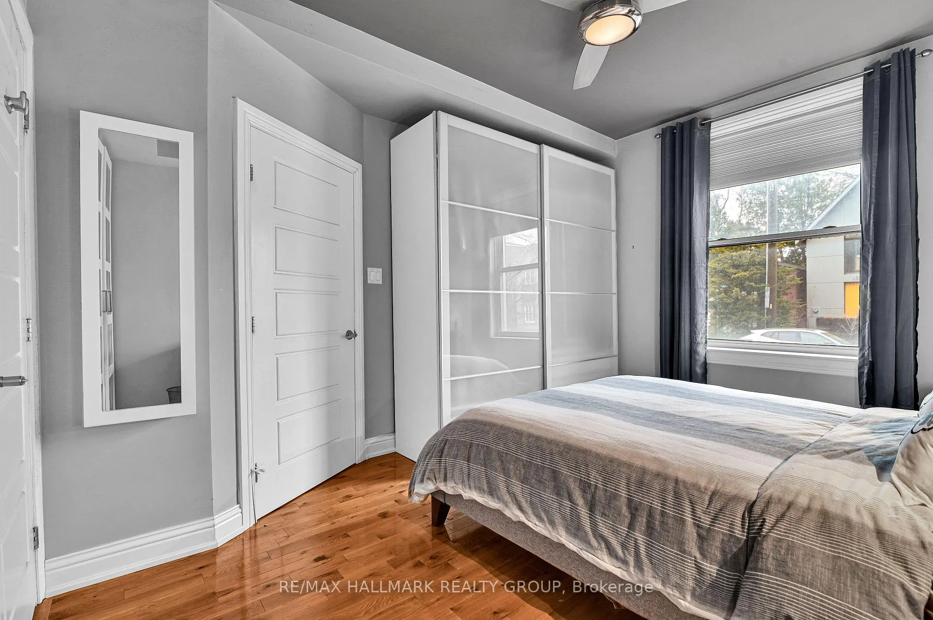 Photo 5 of 212 Flora Street, Ottawa, Ottawa Centre — HOMEH