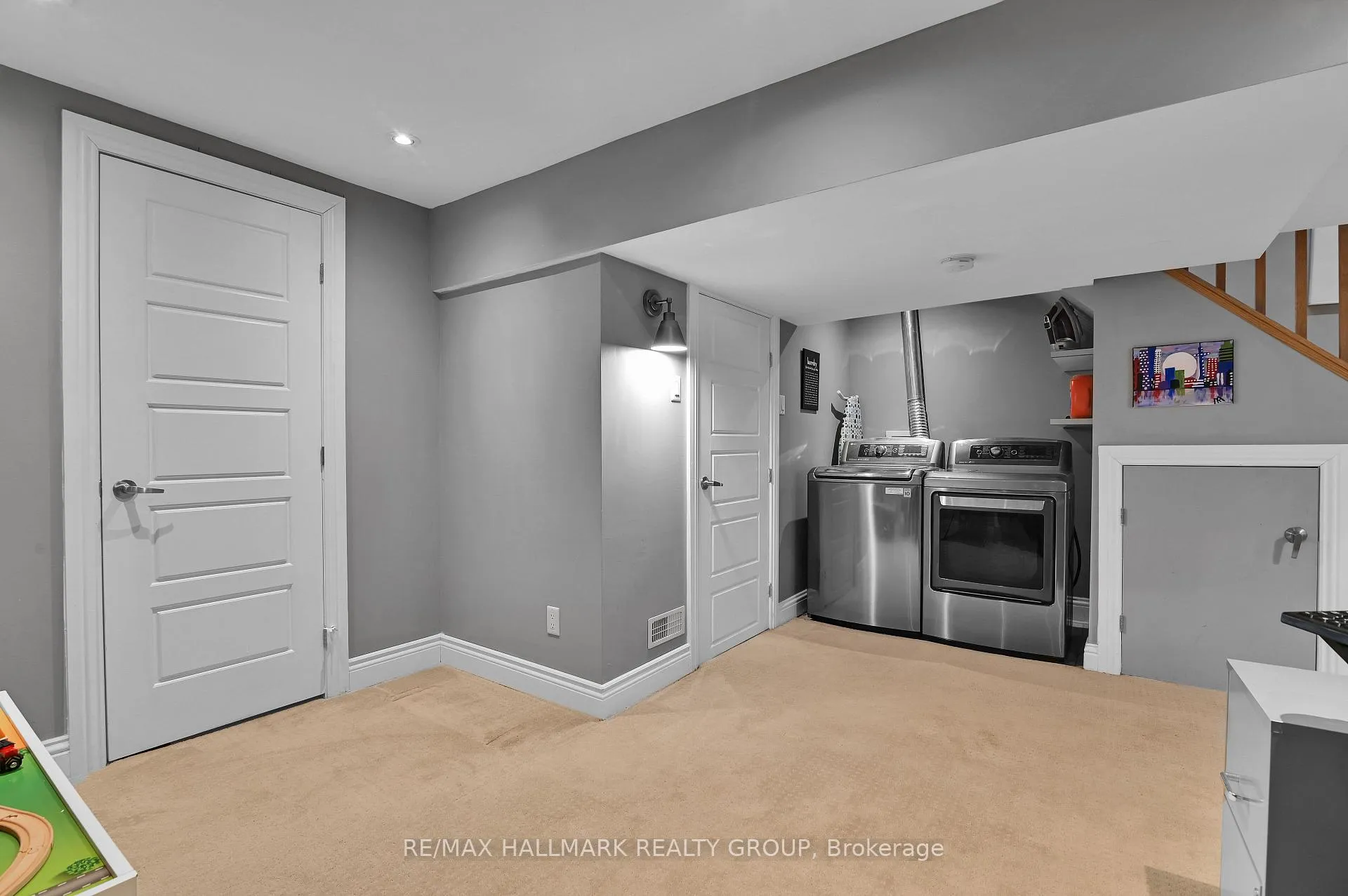 Photo 19 of 212 Flora Street, Ottawa, Ottawa Centre — HOMEH