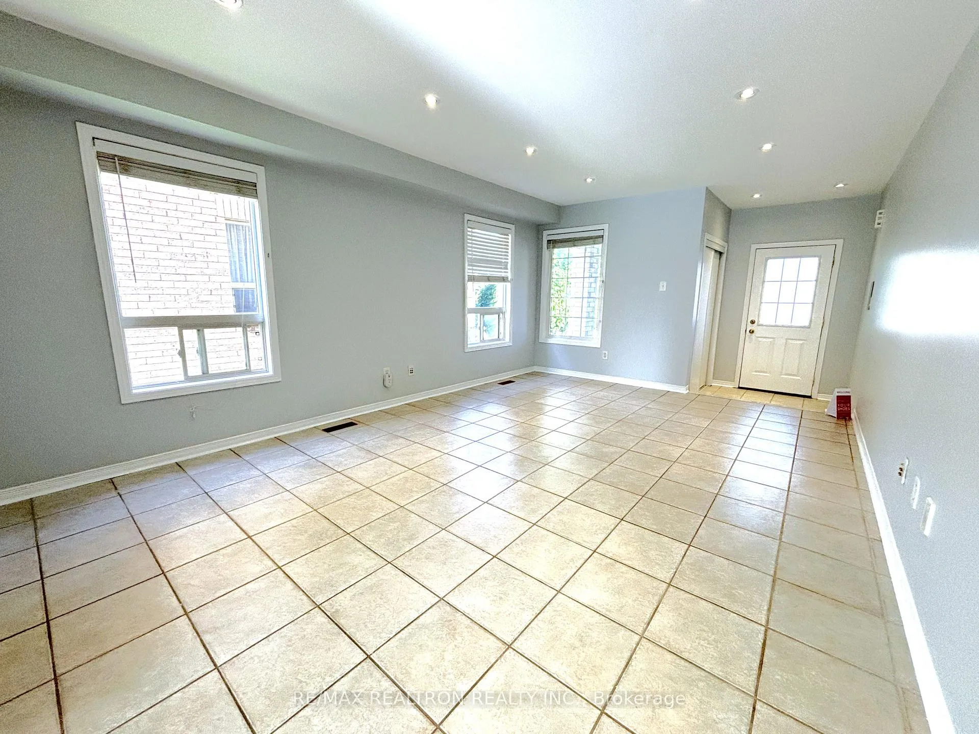 Photo 7 of 486 Delphine Drive, Burlington, Appleby — HOMEH