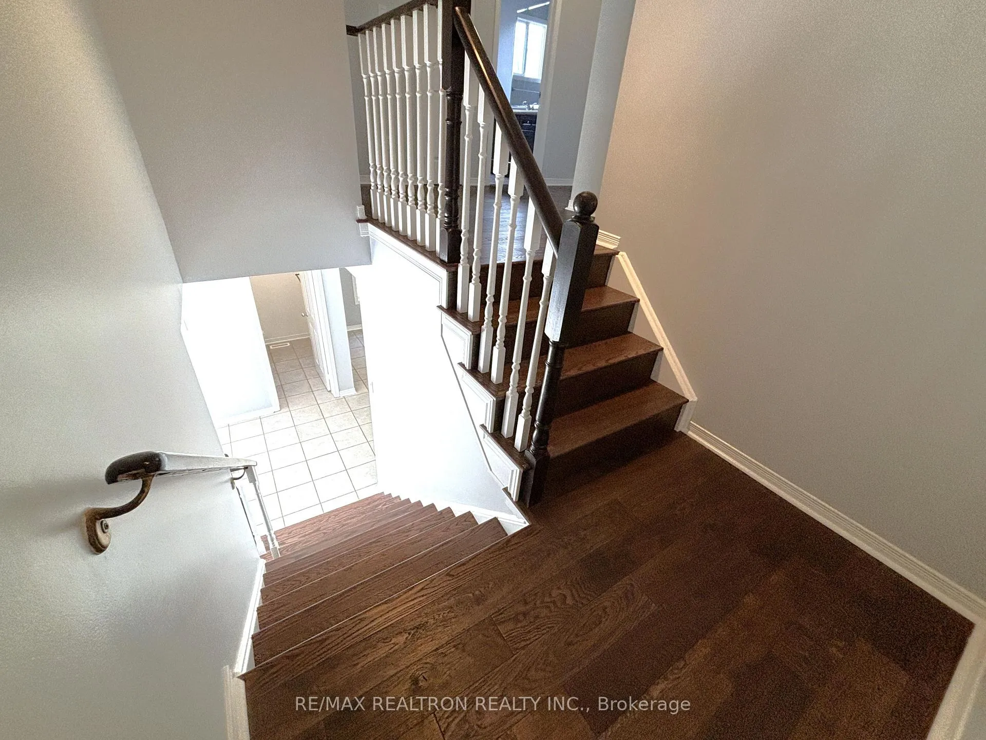 Photo 16 of 486 Delphine Drive, Burlington, Appleby — HOMEH